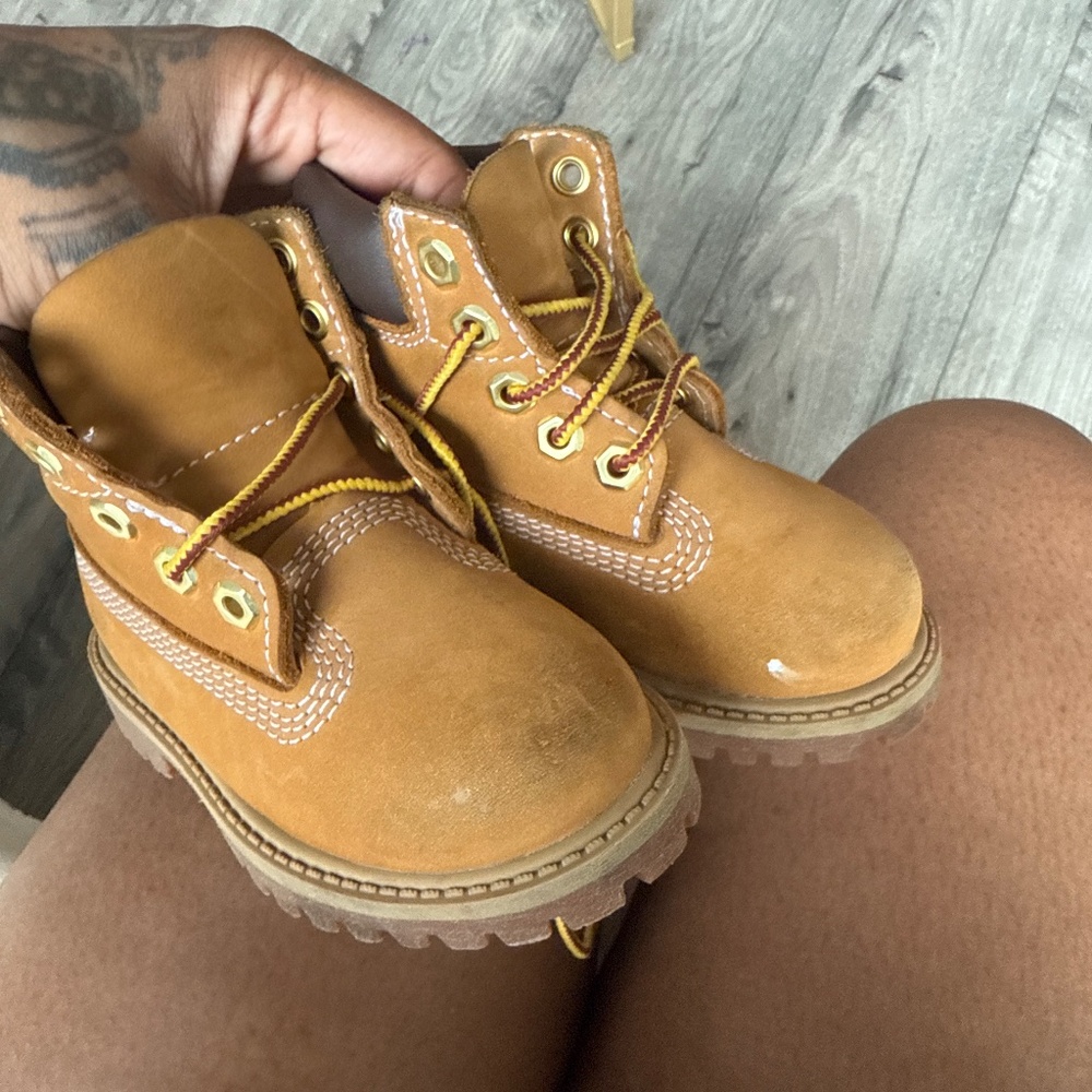 Good condition tims